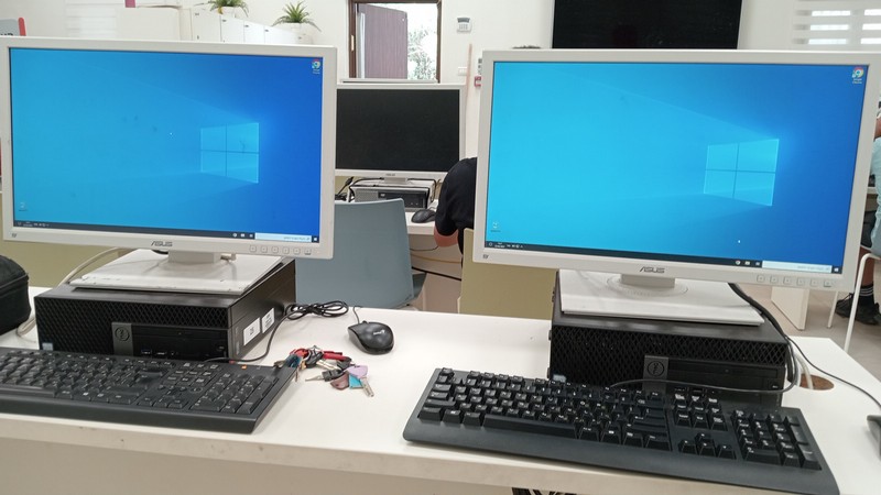 מכירת מחשבים לבתי ספר ברחובות והסביבה