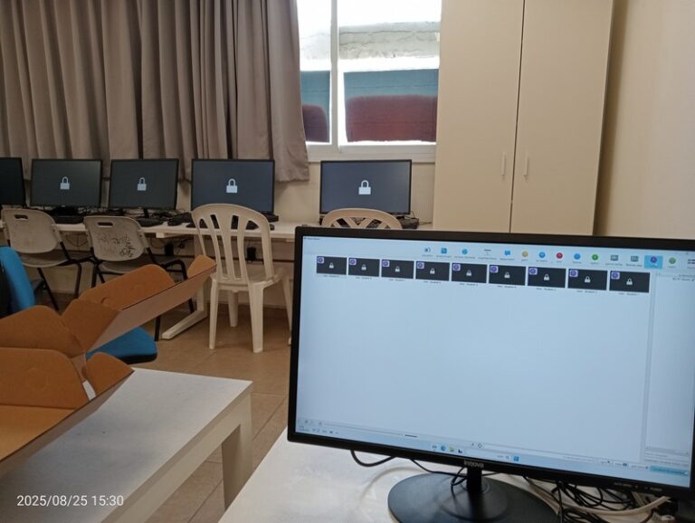 תוכנת שליטה לכיתת מחשבים בבית ספר