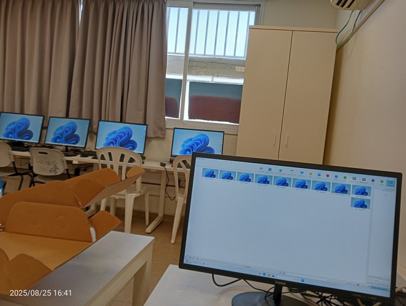 תוכנת שליטה על מחשבי התלמידים